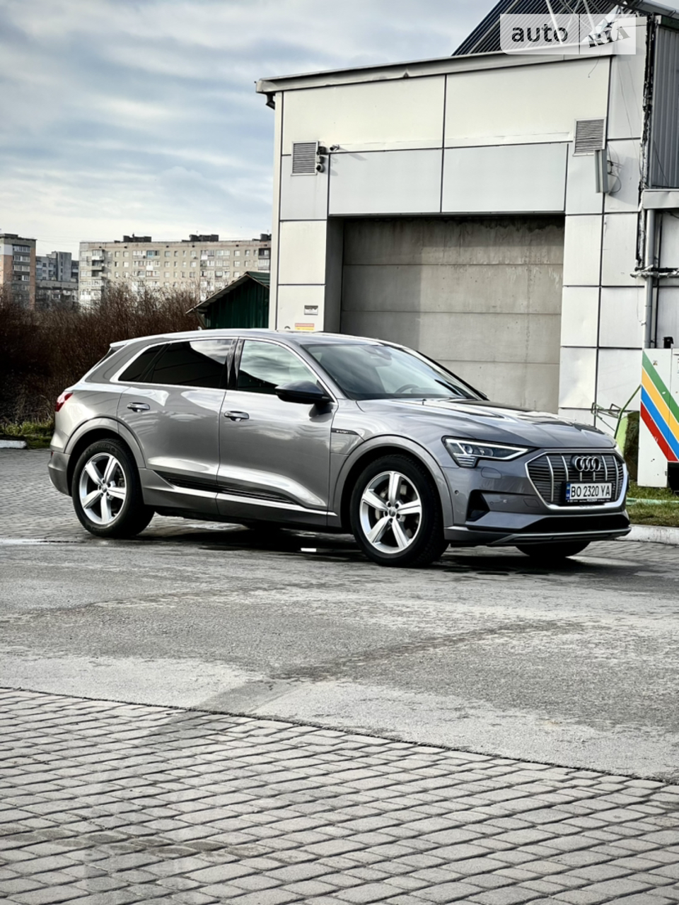2019 Audi e-tron - мініатюра 2