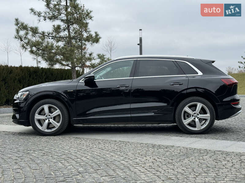 Внедорожник / Кроссовер Audi e-tron 2019 в Запорожье фото 5 Внедорожник / Кроссовер Audi e-tron 2019 в Запорожье