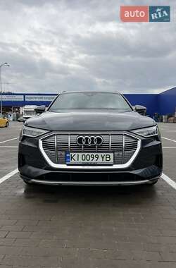 Audi e-tron 2019
