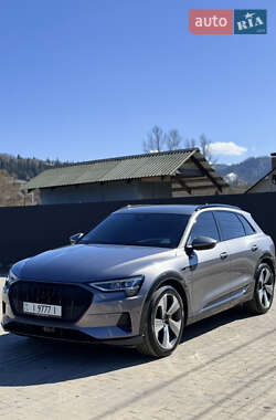 Audi e-tron  2019