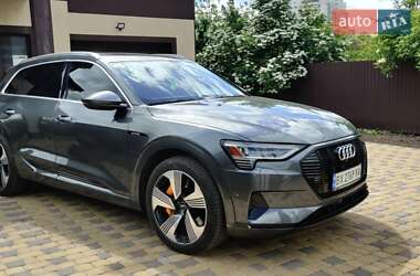 Audi e-tron  2019