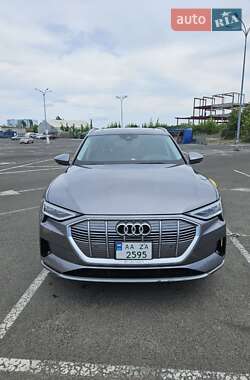 Audi e-tron  2019