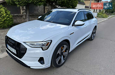 Audi e-tron 2021