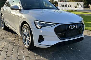 Audi e-tron  2020