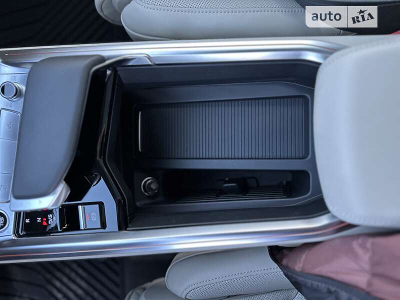 Позашляховик / Кросовер Audi e-tron 2020 в Вінниці