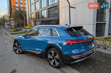 Audi e-tron  2019
