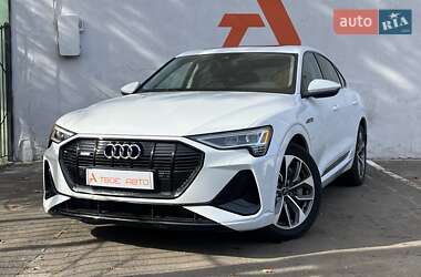 Audi e-tron  2020