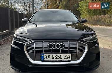 Audi e-tron  2020