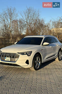 Audi e-tron  2019