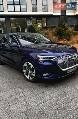 Audi e-tron  2020