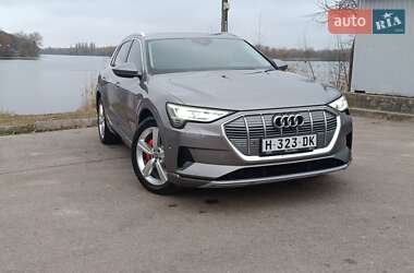 Audi e-tron  2019