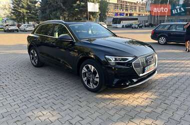 Audi e-tron  2019