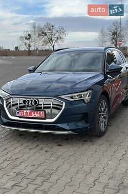 Audi e-tron 2019