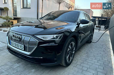 Audi e-tron  2020