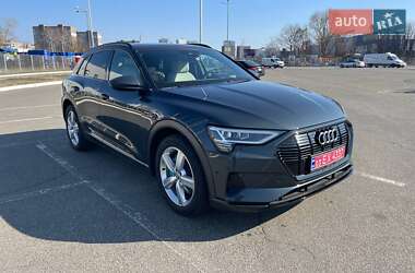 Audi e-tron  2020