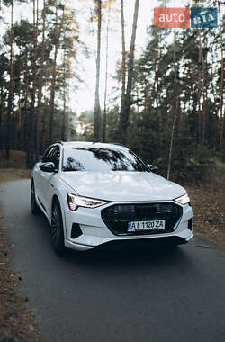 Audi e-tron  2019