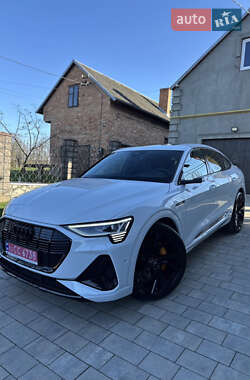 Audi e-tron  2020