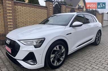 Audi e-tron  2020