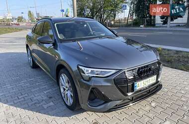 Audi e-tron  2020
