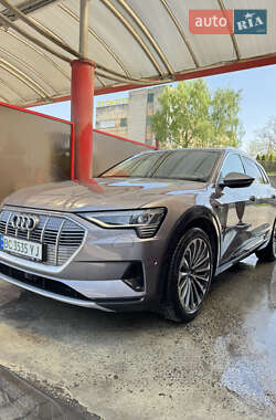 Audi e-tron  2018