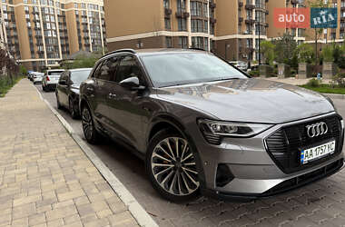 Audi e-tron  2019