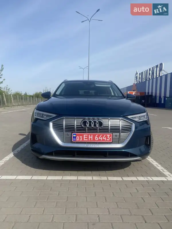 Audi e-tron 2020