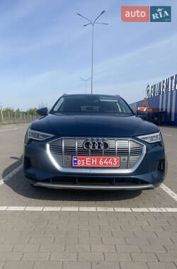 Audi e-tron  2020