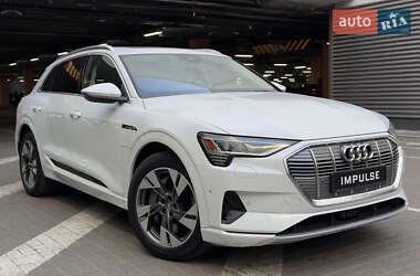 Audi e-tron  2019