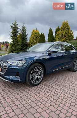 Audi e-tron  2020