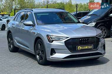 Audi e-tron  2019