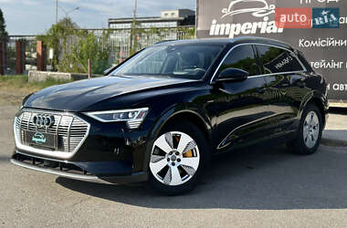 Audi e-tron  2019