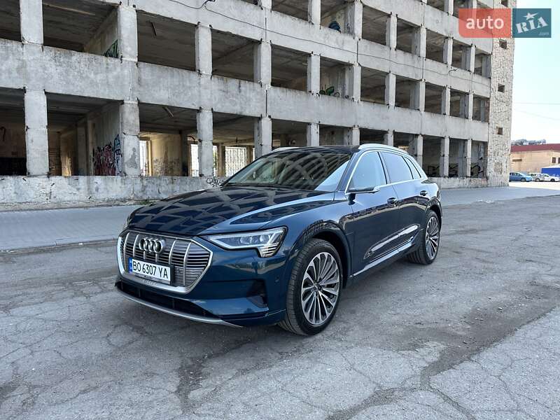Audi e-tron