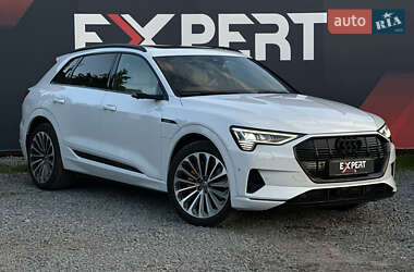 Audi e-tron  2019