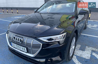 Audi e-tron  2022