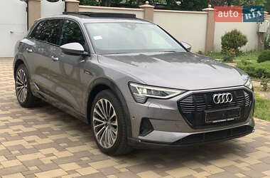 Audi e-tron  2020
