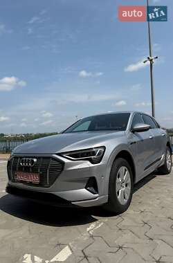 Audi e-tron  2019
