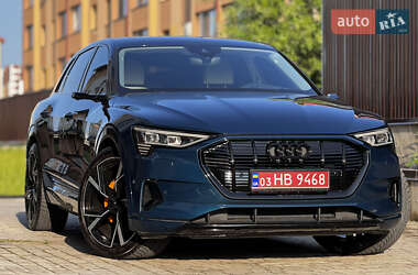 Audi e-tron  2020