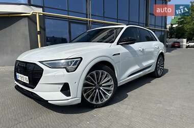 Audi e-tron  2019