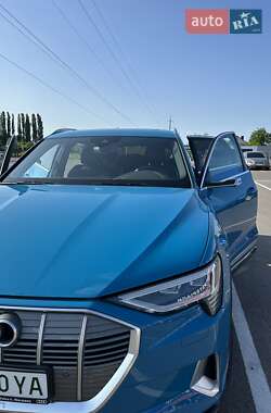 Audi e-tron  2019