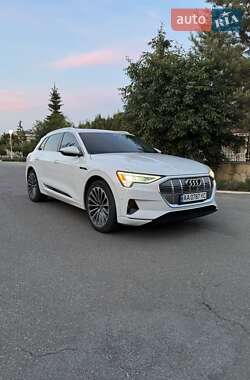 Audi e-tron  2019