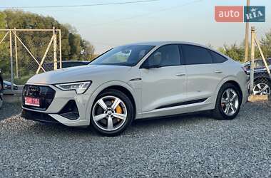 Audi e-tron  2021