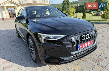 Audi e-tron  2020
