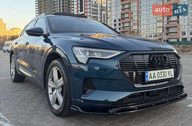Audi e-tron  2019