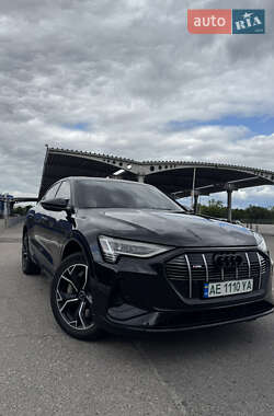 Audi e-tron  2020