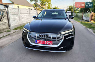 Audi e-tron  2019