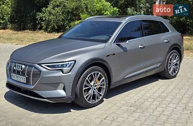 Audi e-tron  2019
