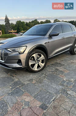 Audi e-tron  2019
