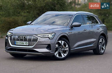 Audi e-tron  2019