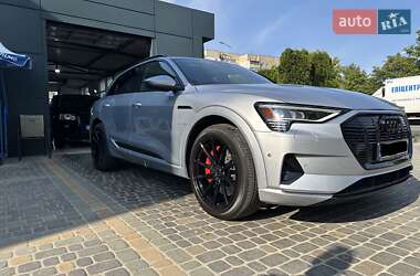 Audi e-tron  2019