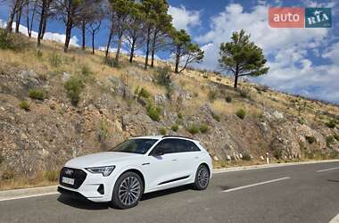 Audi e-tron  2020